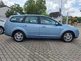 Ford Focus Turnier Ghia / TÜV Neu - Ford Focus: Ghia