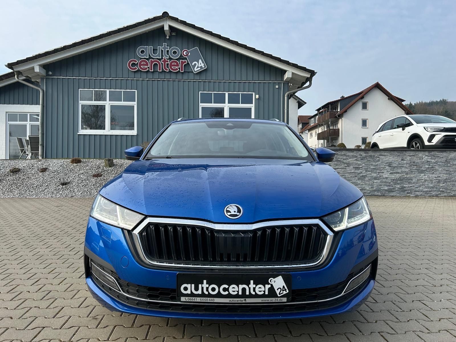 Fahrzeugabbildung SKODA Octavia Style°AHK°DSG°Memory°Kamera°LED°HeadUp