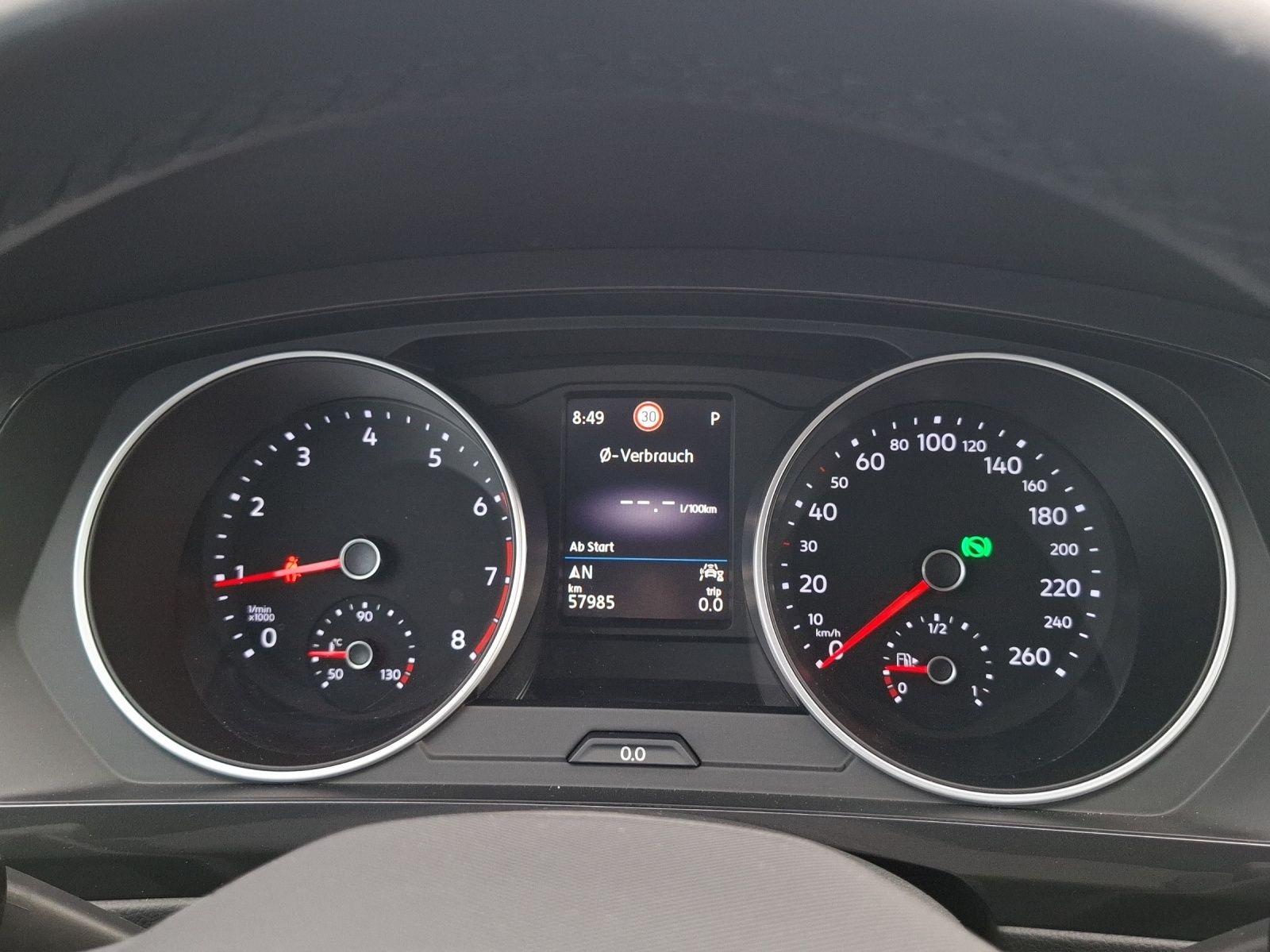 Fahrzeugabbildung Volkswagen Tiguan TSI Active DSG LED Navi ACC RFK SH 18"