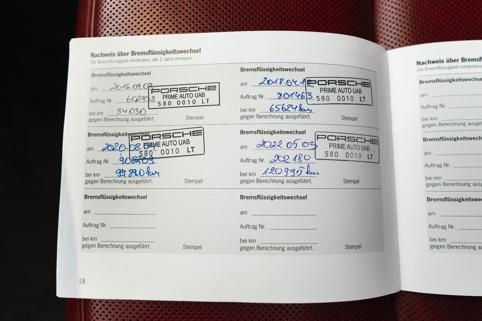 Fahrzeugabbildung Porsche Cayenne Turbo S BURMESTER SPORT-CHRONO ORI. LACK