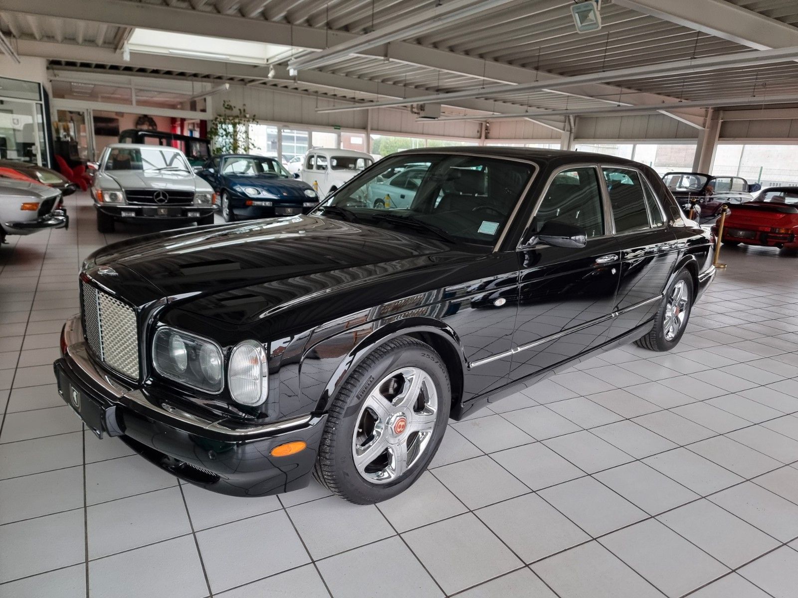 Fahrzeugabbildung Bentley Arnage/2. Hand/Erstlack/Kpl. Historie/Sammler