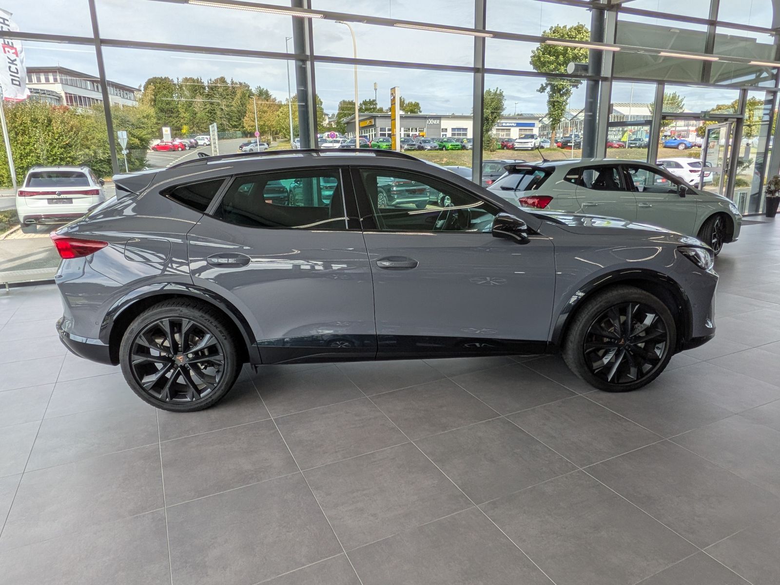 Fahrzeugabbildung CUPRA Formentor 1.5 eTSI Pano Sennh DCC Matrix AHK 19"