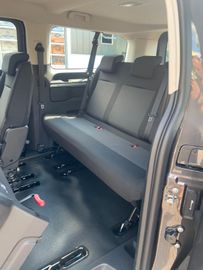 Bild 16 Opel Vivaro Kombi XL 9 Sitze 8 AT Heckklappe