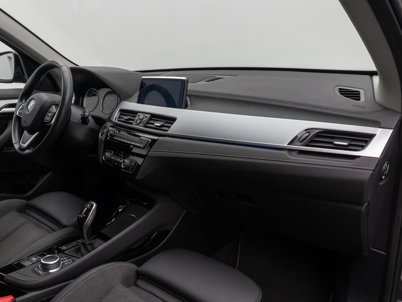 Fahrzeugabbildung BMW X1 xD18d SportLine Kamera DAB HiFi Komfort Alarm