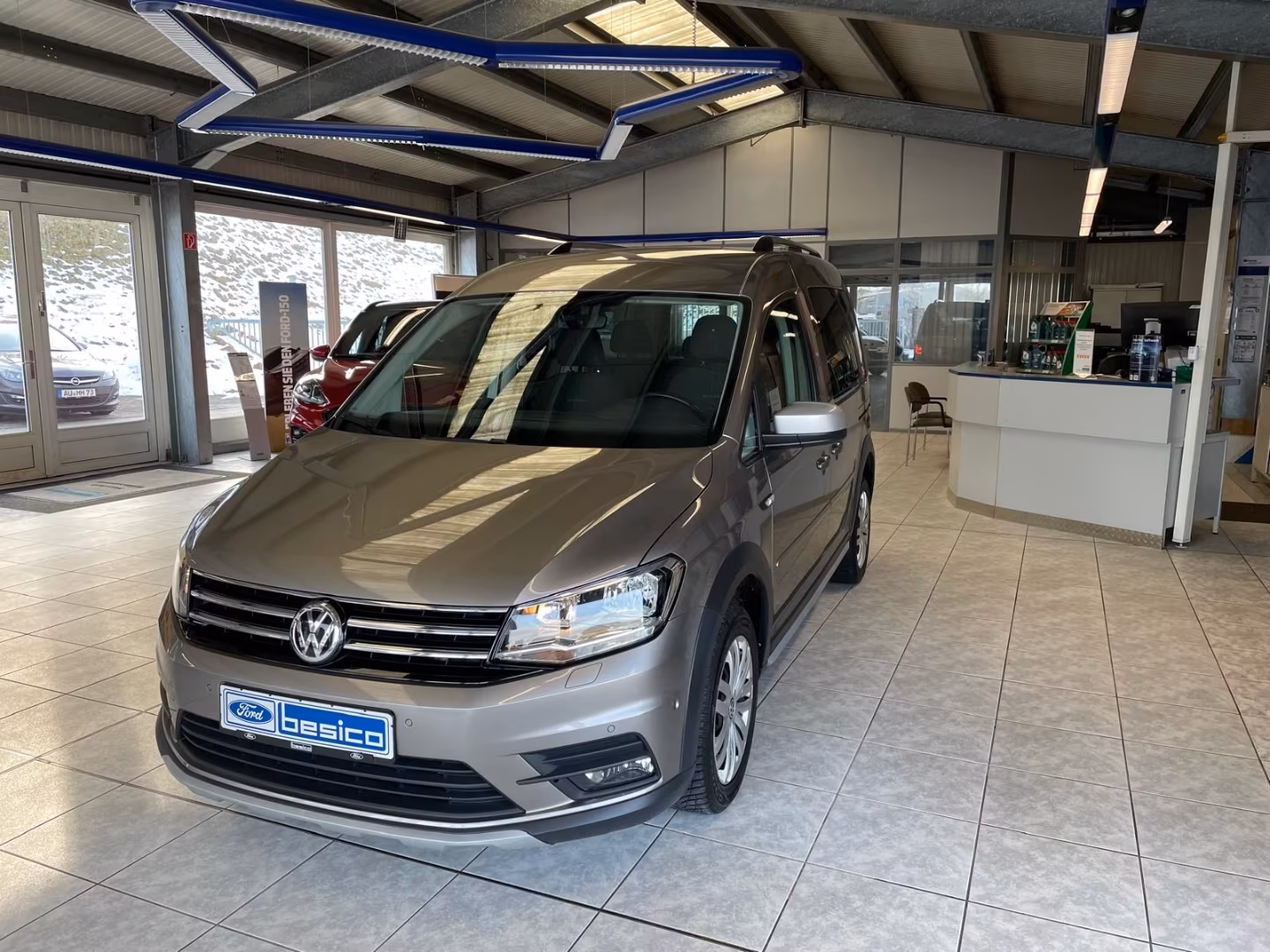 Volkswagen Caddy Alltrack+AHK+ACC+PDC+SHZ+Climatronic+