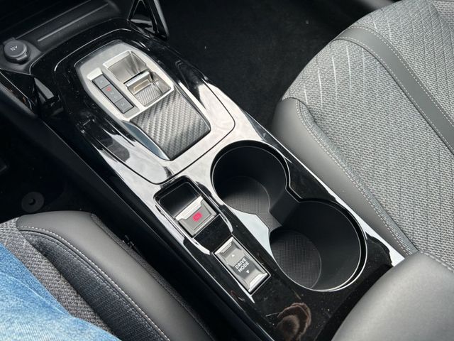 Peugeot 208 1.2 110 Allure KeyLess+LED+SHZ+LM+PDC+SpurH