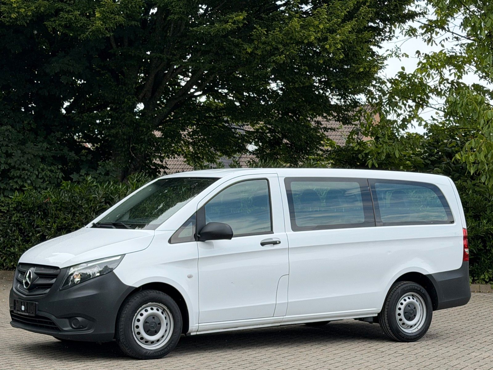 MERCEDES-BENZ Vito 109 Cdi Lang Tourer 9Sitze Schiebetür Klima