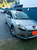 Peugeot 5008 2.0 Active HDi FAP 150 Active 7sitzer  - Peugeot 5008: Hdi 150