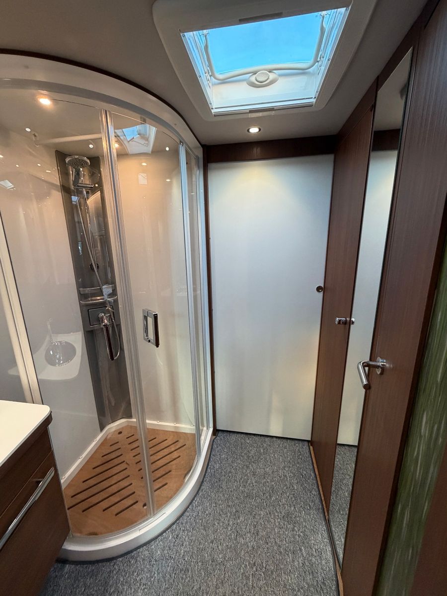 Fahrzeugabbildung Niesmann + Bischoff Arto 85 E