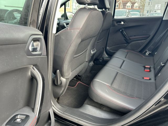 Peugeot 2008 Allure GT-Line 110 EAT6