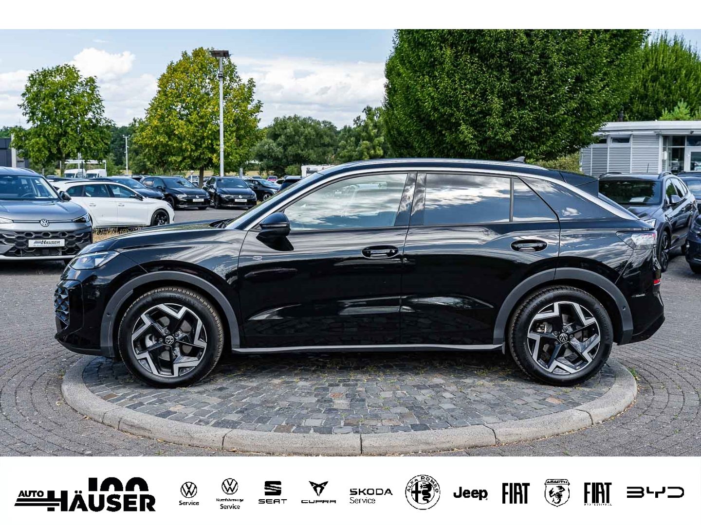 Volkswagen T-Roc R-Line 1.5 eTSI DSG AHK EL. HECKKL. NAVI K imagem 3
