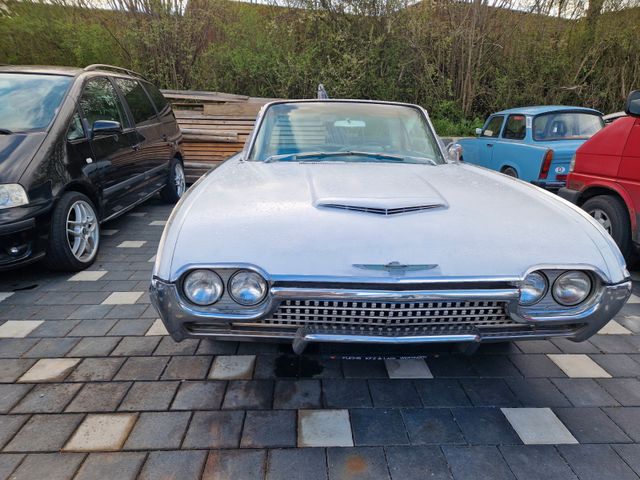 Ford Thunderbird  Coupe / 6400 cm3 /242 KW / V8