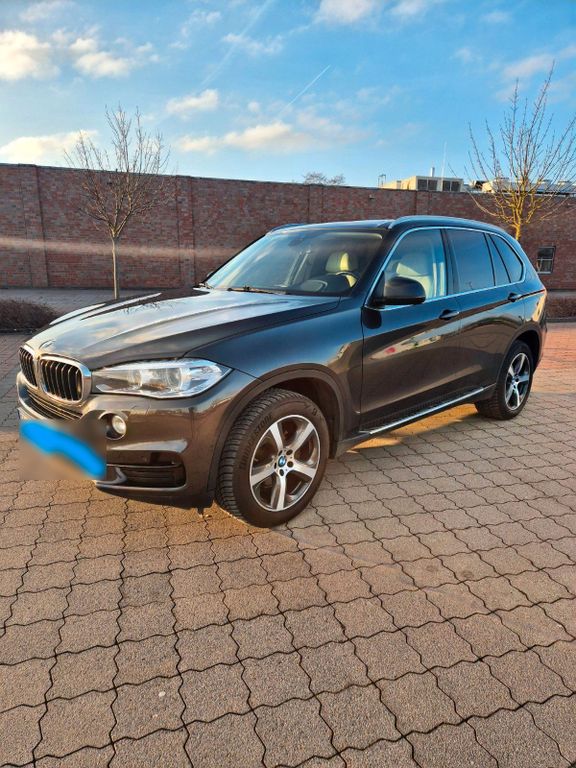Image of BMW X5