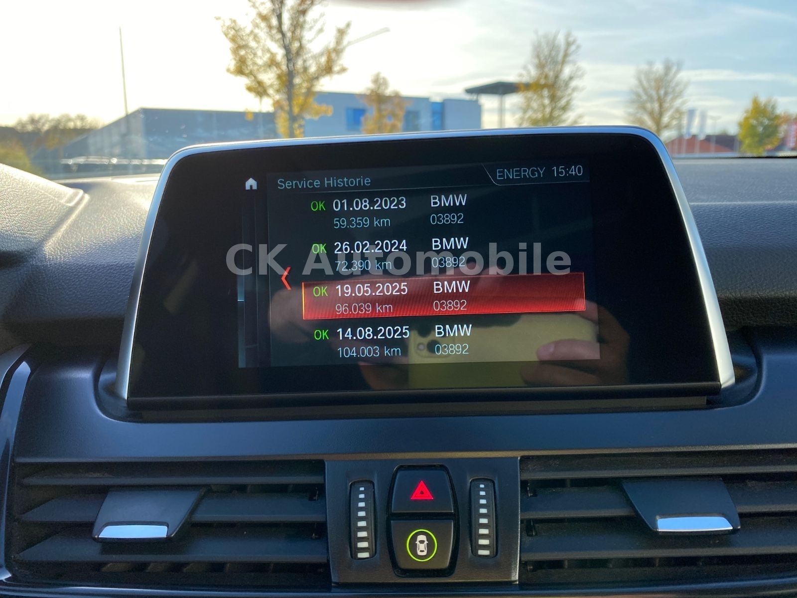 Fahrzeugabbildung BMW 218d Gran Tourer Advantage/Navi/Pano/LED/AHK