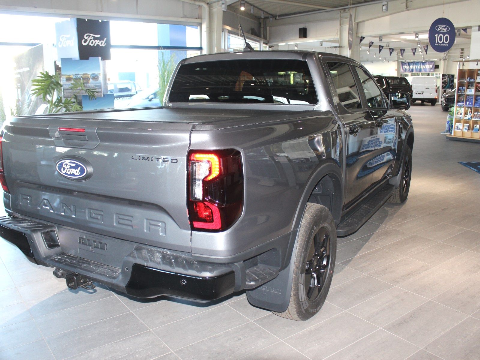 Fahrzeugabbildung Ford Ranger Plug-in-Hybrid Limited e-4WD Doppelkabine