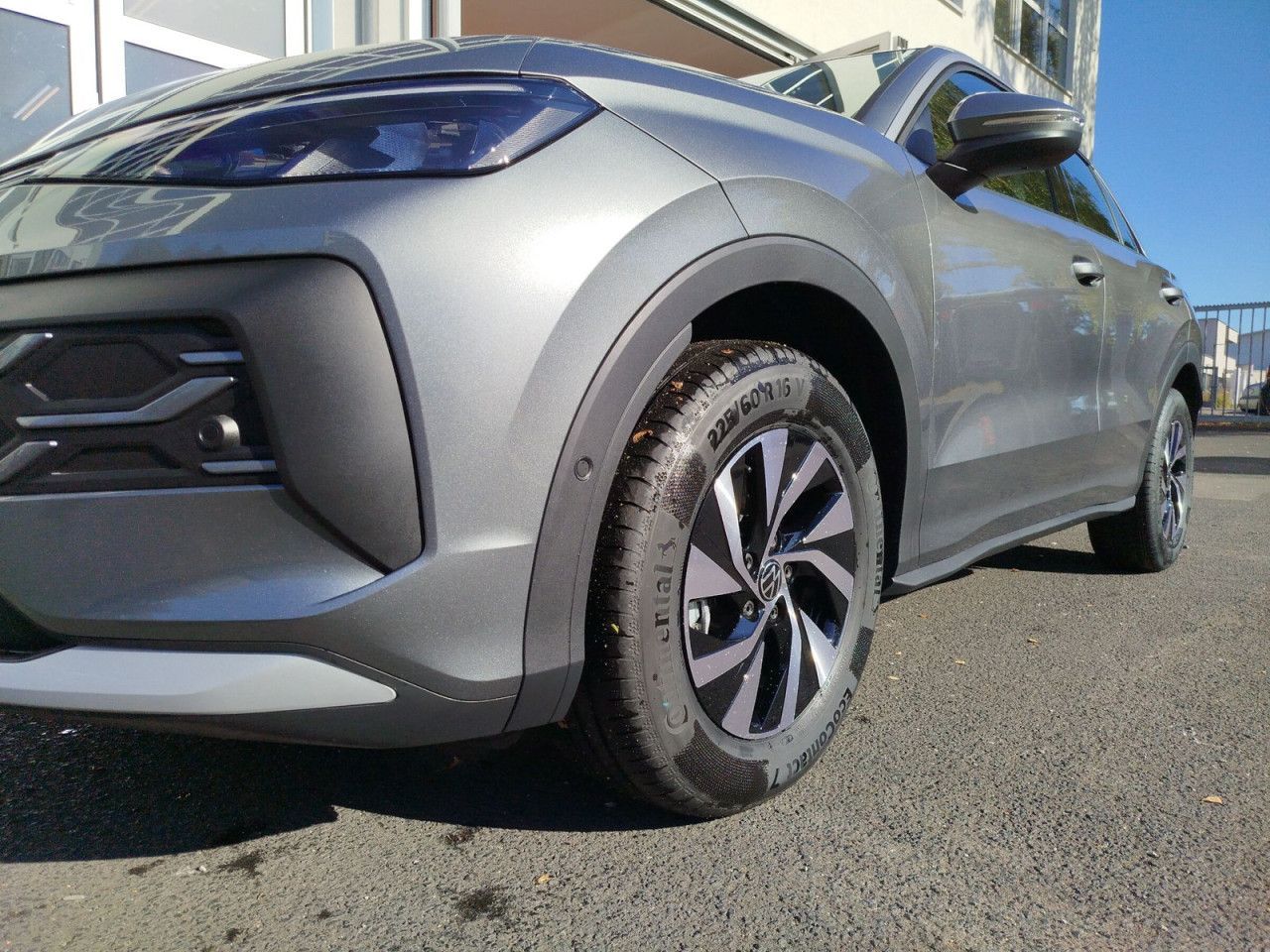 Fahrzeugabbildung Volkswagen T-Roc Life NF 1.5 B 110eTSID7F
