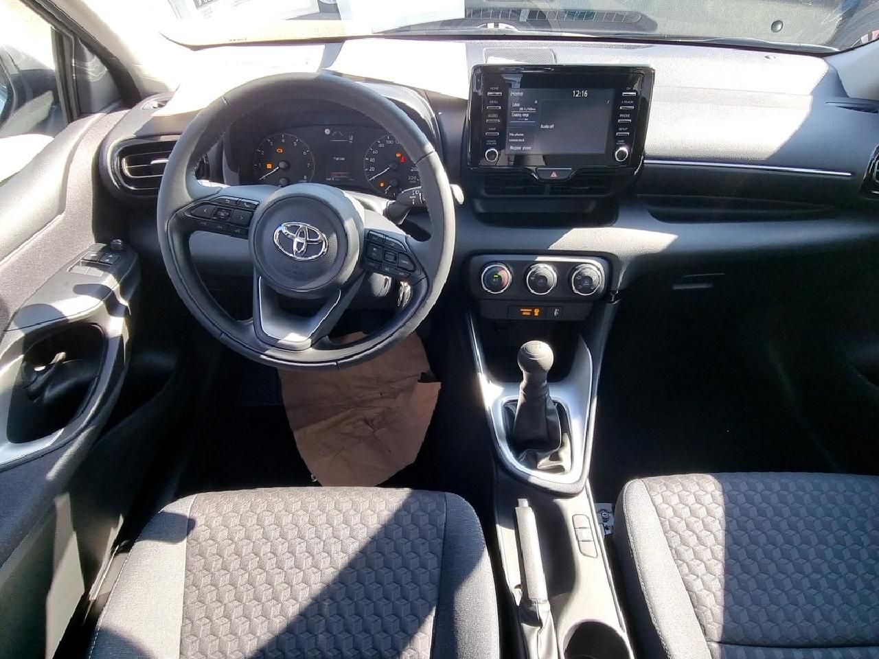 Fahrzeugabbildung Toyota Yaris 1.0 Comfort