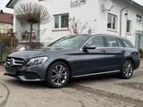Mercedes-Benz C 220 T BlueTec / d*AHK*AVANTGARDE*PANO*8FACHBE - Mercedes-Benz C 220 mit Diesel-Antrieb: Kombi