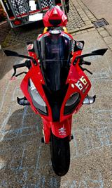 BMW S1000RR - BMW S1000