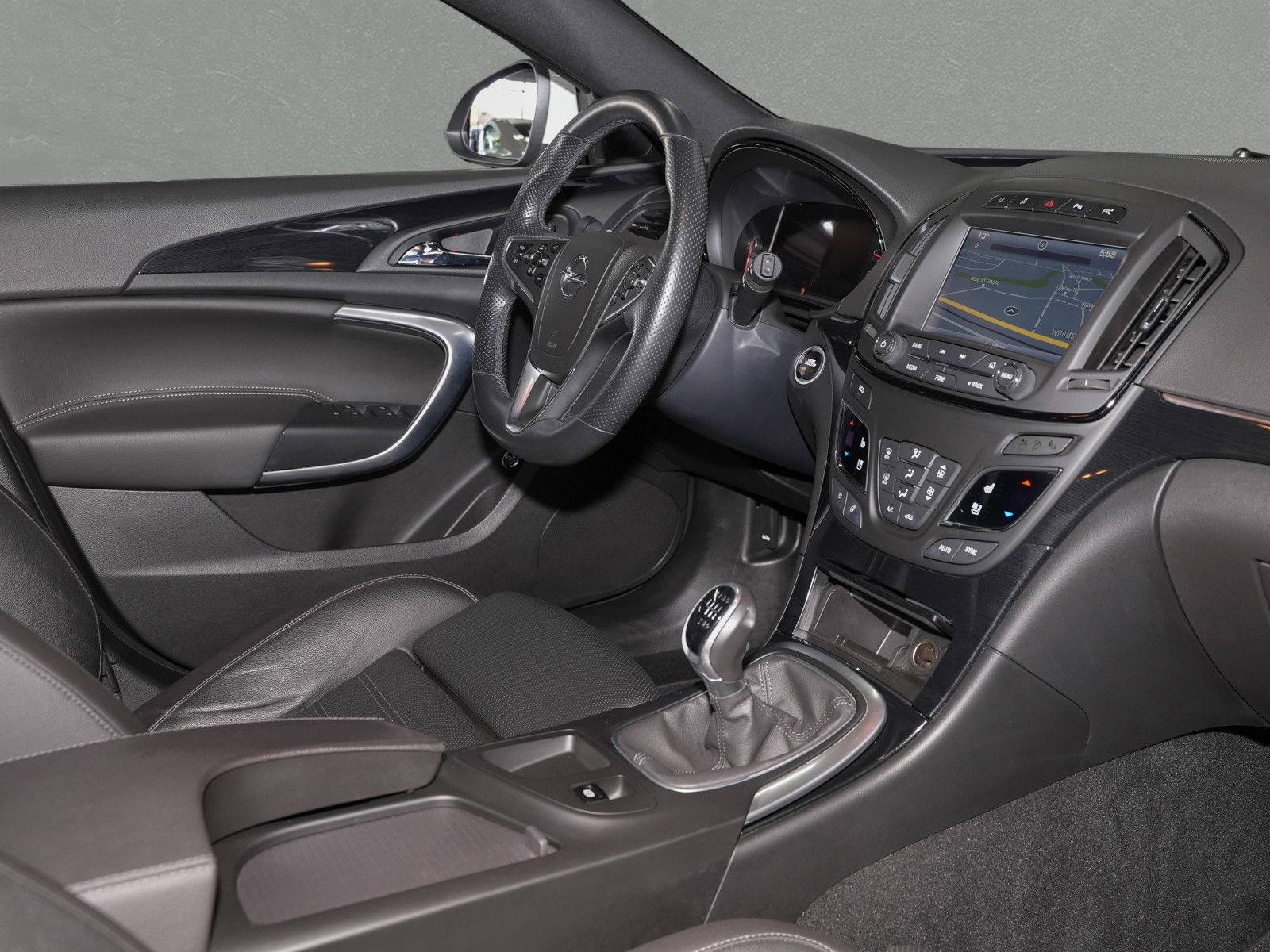 Fahrzeugabbildung Opel Insignia Business Innovation - OPC-Line|20 Zoll