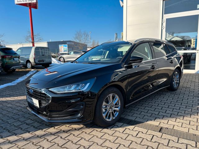 Ford Focus Turnier Titanium X