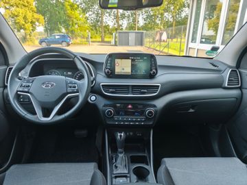 Hyundai Tucson Premium*Autom*LED*Kamera*Navi*PDC*SHZ*
