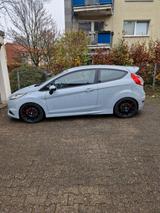 Ford Fiesta ST200 1,6 EcoBoost - Ford Fiesta: Grau