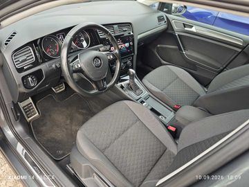 Volkswagen Golf - 11