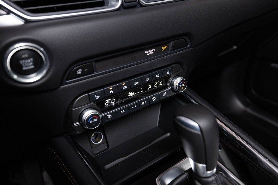 Fahrzeugabbildung Mazda CX-5 2.5i 194PS A/T EXCLUSIVE Leder