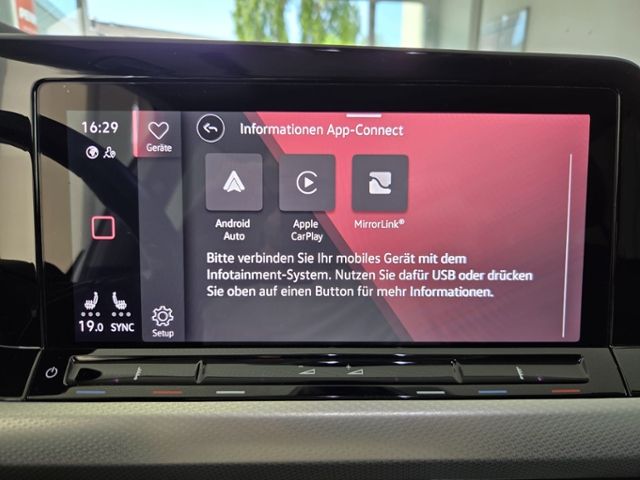 Golf VIII MOVE 1.5 TSI LED+ PANO ACC APP PDC