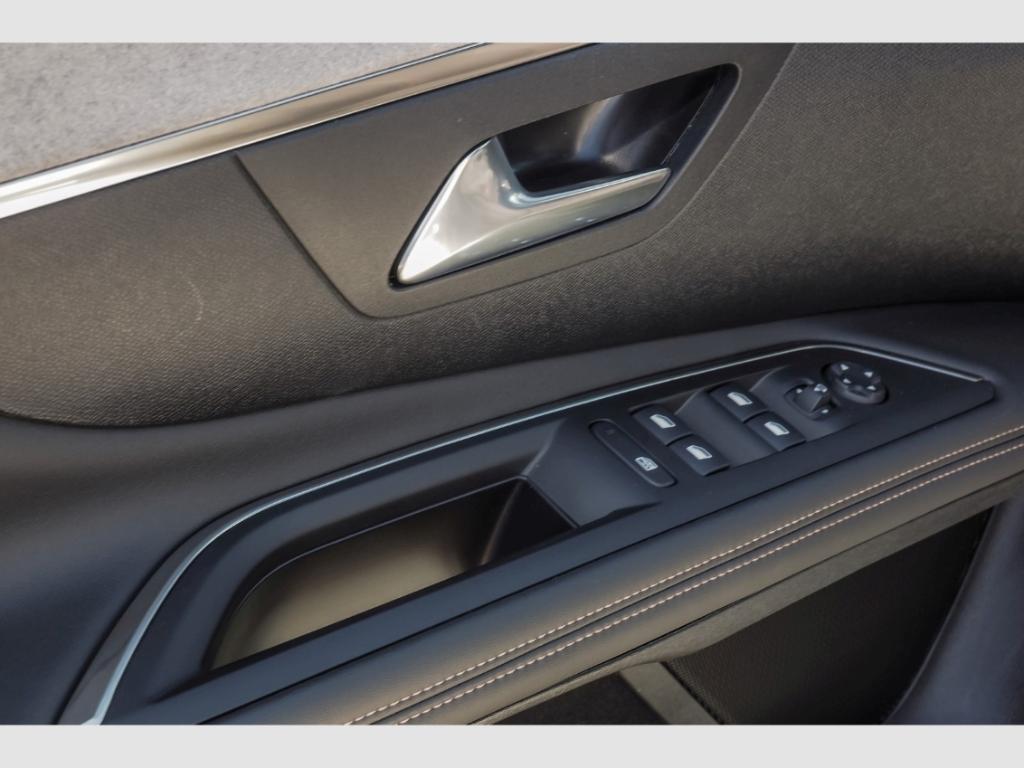 Peugeot 3008 GT 1.2 Matrix LED RückKam elek.Heckklappe