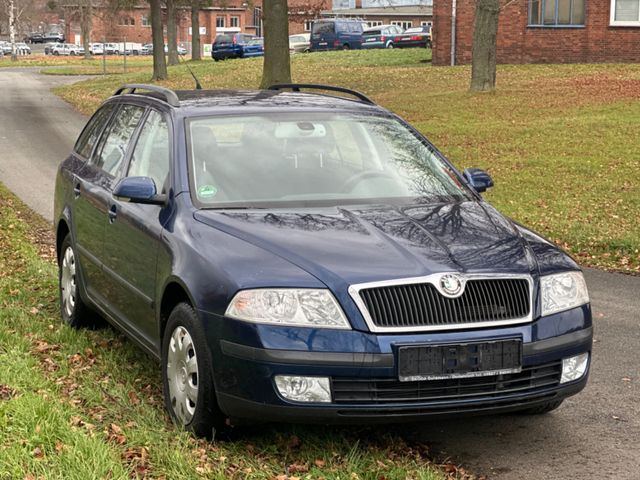 Skoda Octavia 1.6 Combi Ambiente