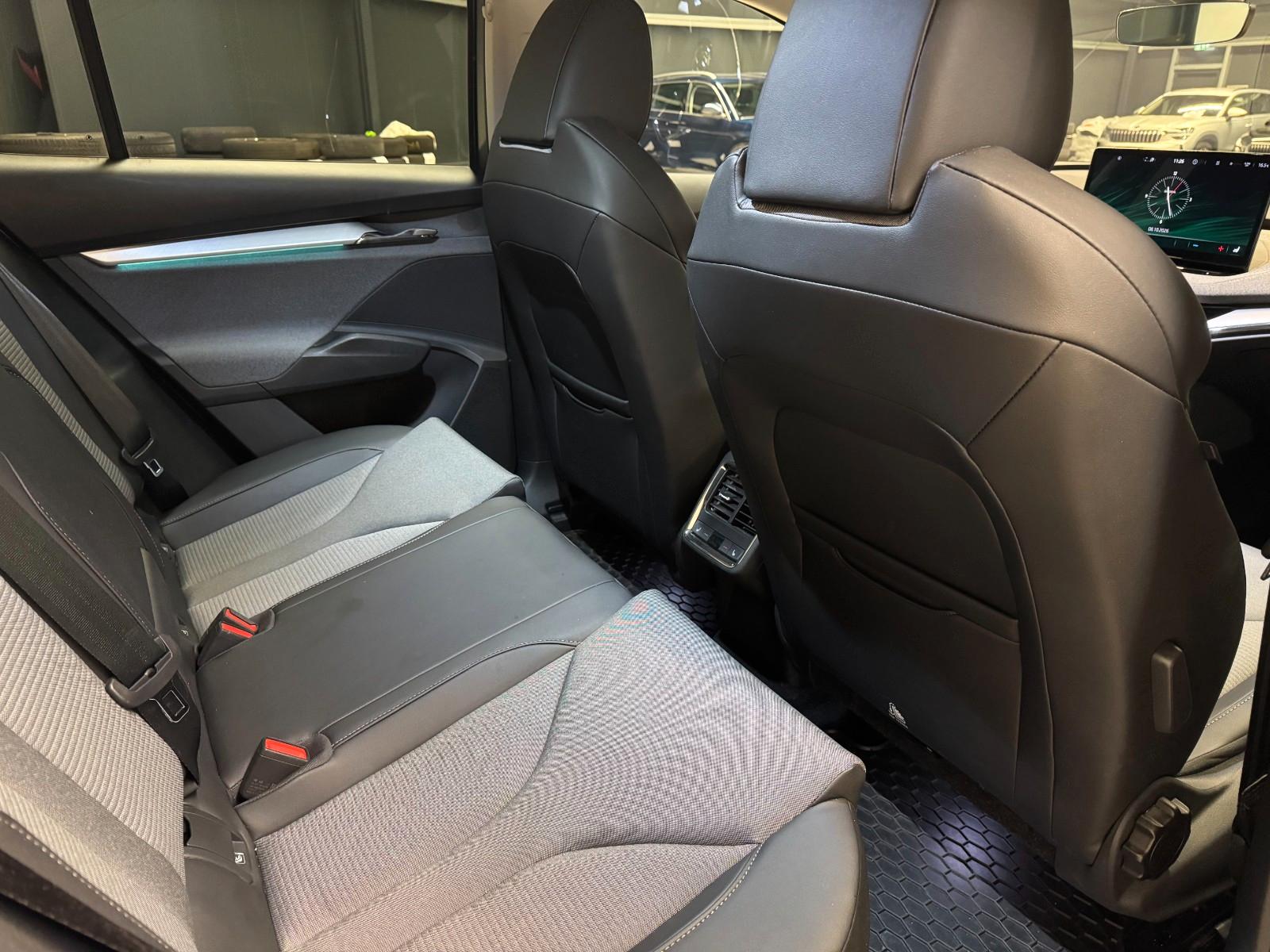 Skoda ENYAQ 80X LOFT 195KW*AHK*WÄPU*KESSY*4xSHZ