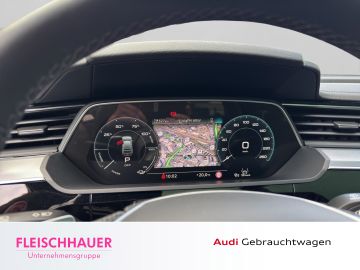 Audi Q8 e-tron - 12