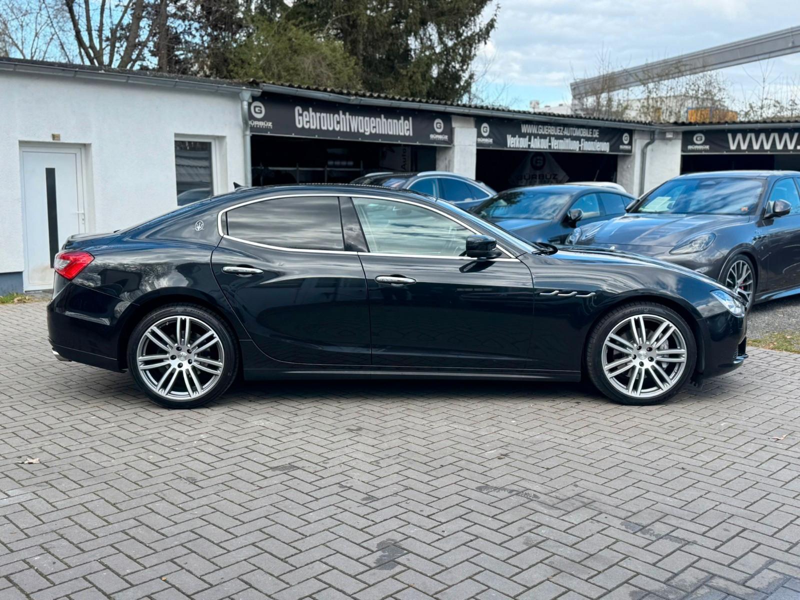 MASERATI GHIBLI 3.0 V6 DIESEL 272ch - CUIR - TOIT OUVRANT - CAMÉRA 360° - APPLE CARPLAY - BI-XÉNON