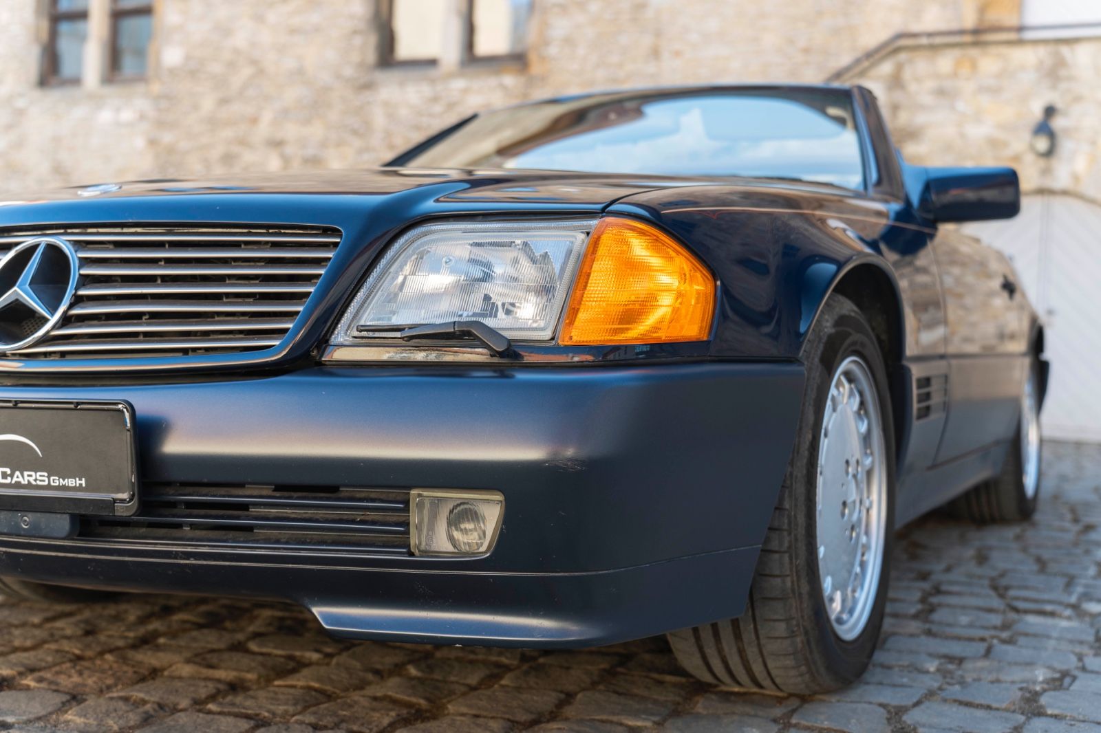 Fahrzeugabbildung Mercedes-Benz SL 500 TEMPOMAT ELEK.SITZE LEDER