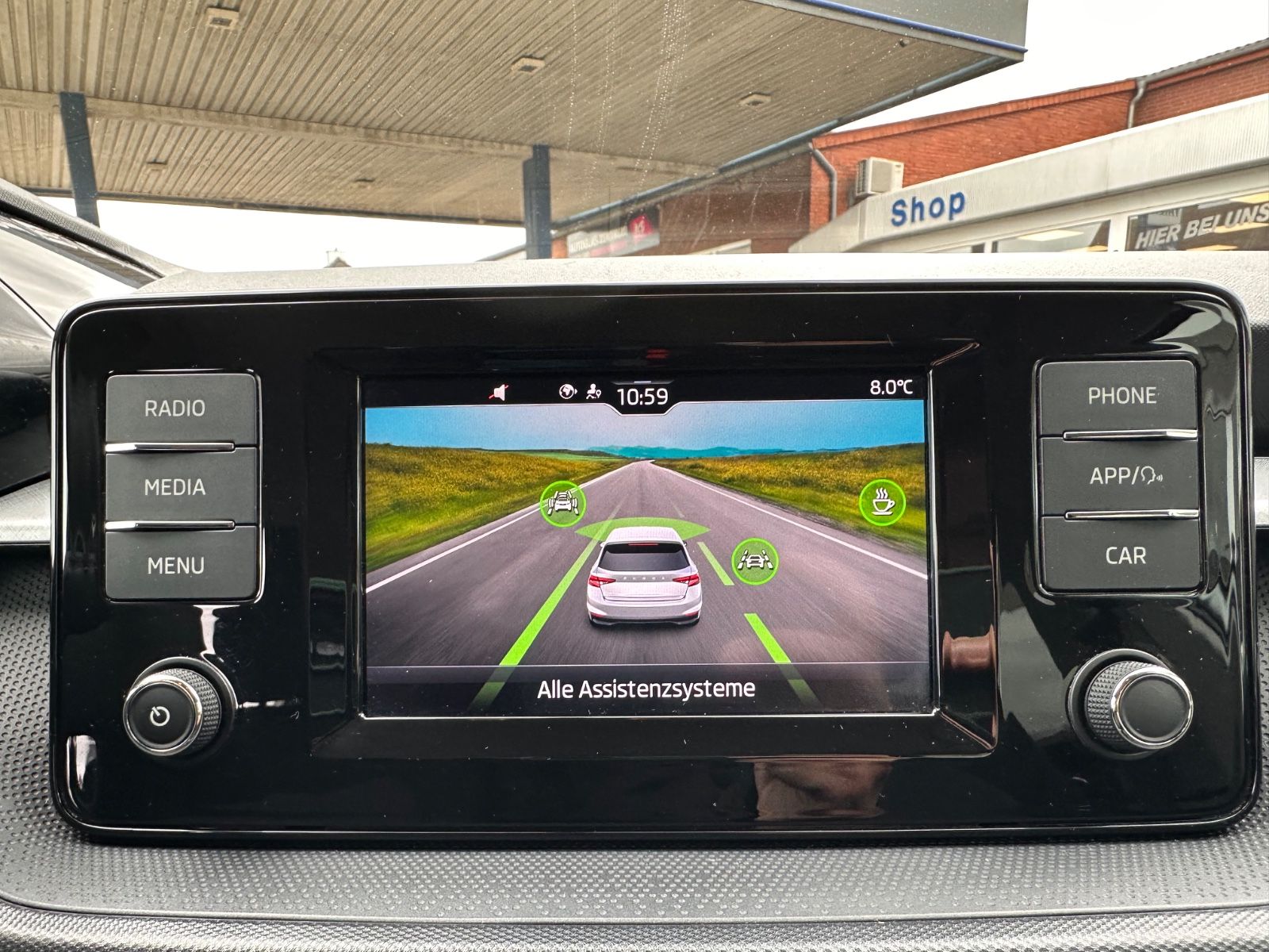 Fahrzeugabbildung SKODA Fabia 1.0 MPI Ambition APP/Klima/GJR