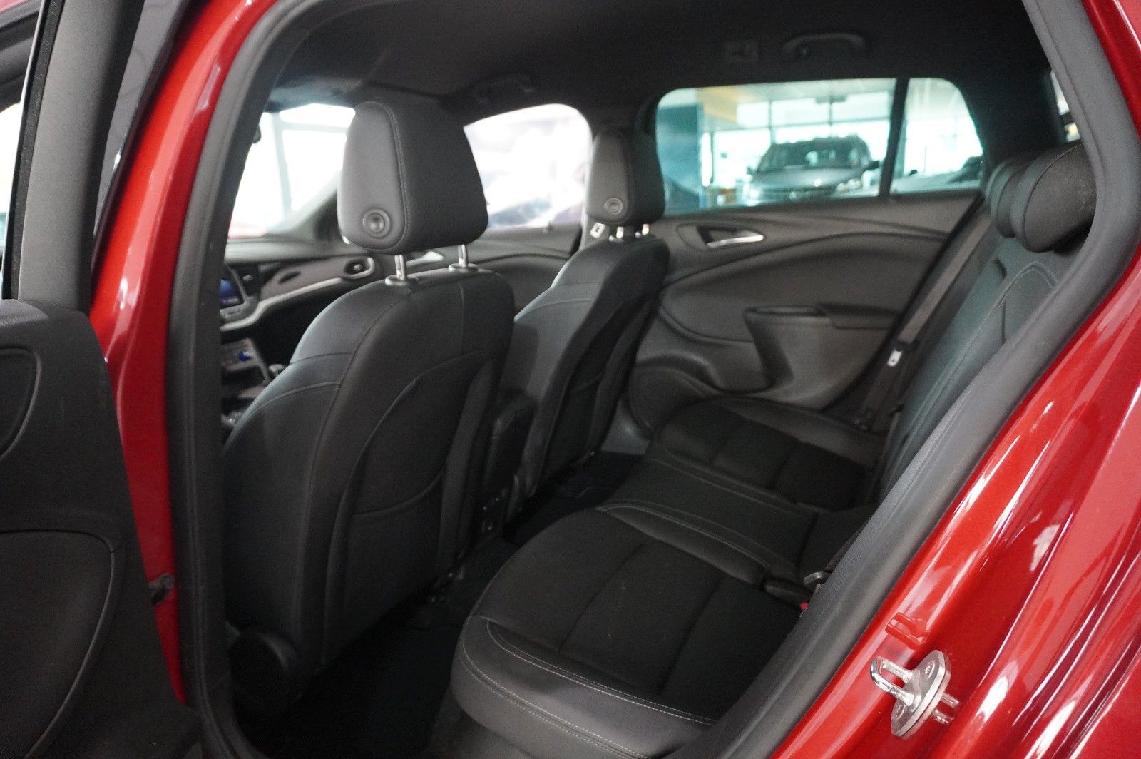 Fahrzeugabbildung Opel Astra K ST 1.5D ULTIMATE NAVI/SH/KAMERA/BOSE/AHK
