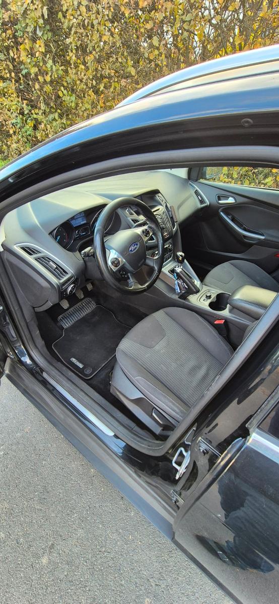 Ford Focus 2014 — photo 13