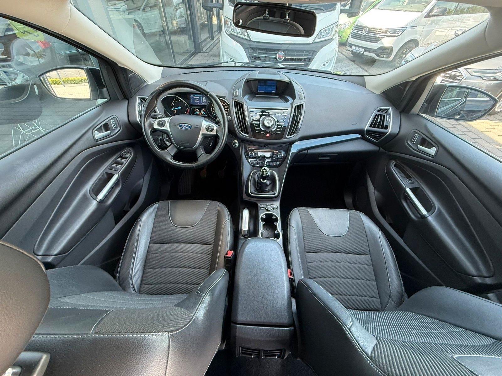 Fahrzeugabbildung Ford Kuga Individual