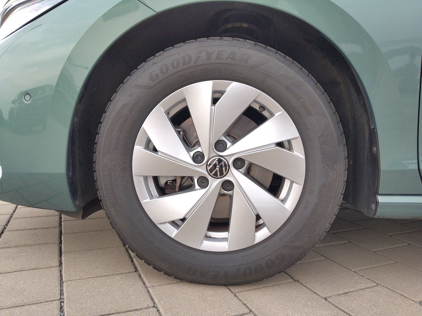 Volkswagen Passat - Bild 9