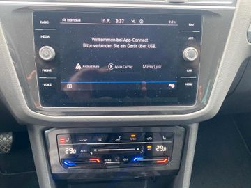Bild 13 VW Tiguan Life*AHK*MATRIX*ACC*CARPLAY*BUSINESS*1HD*