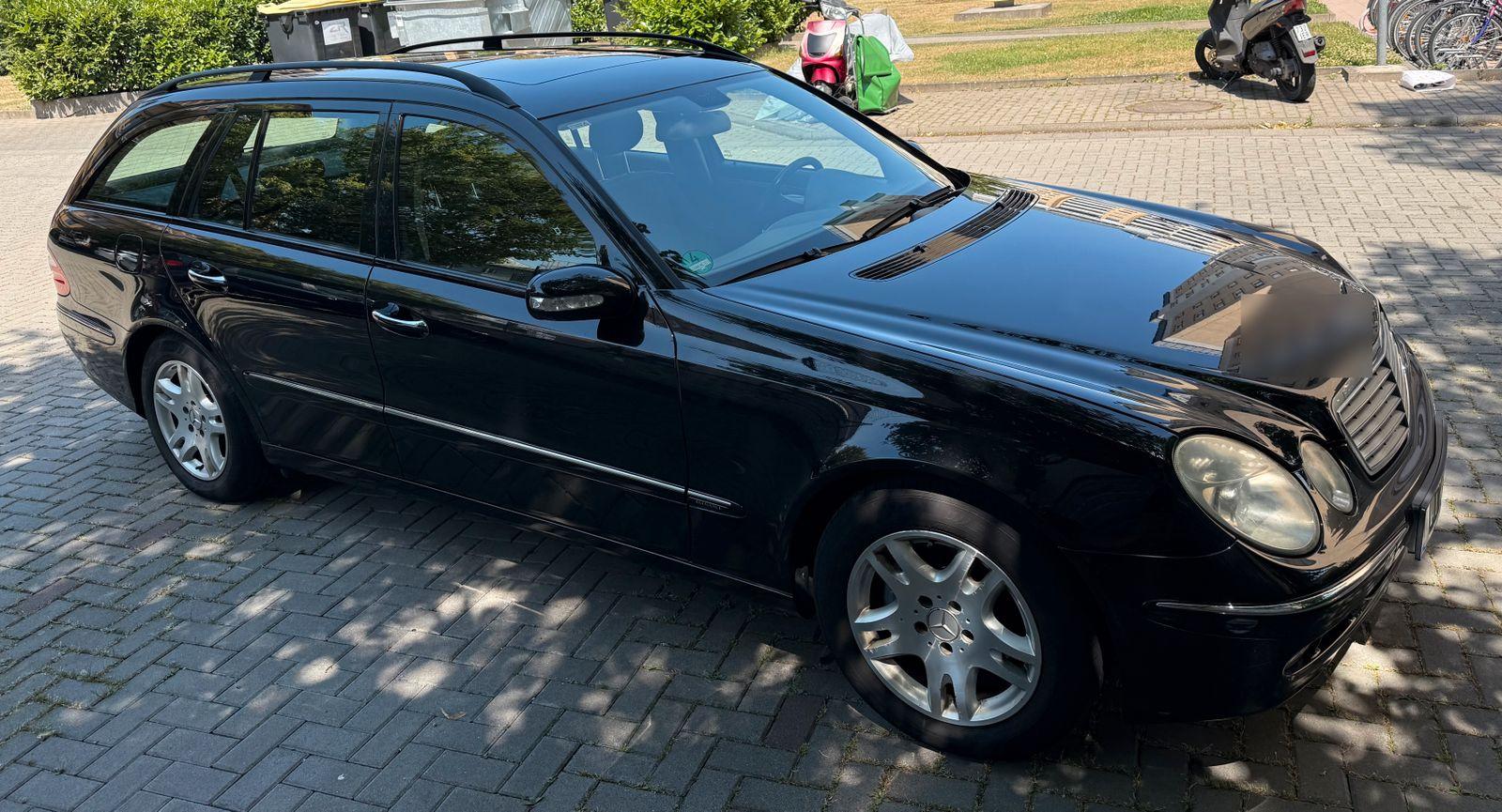 Mercedes-Benz E200 2004 — engine 163 HP (120kW)