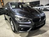 BMW 218 Active Tourer Sport Line/LED/Navi - BMW 218 Active Tourer: Limousine