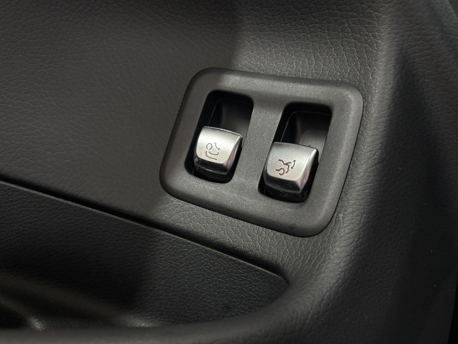 Fahrzeugabbildung Mercedes-Benz GLC 220 d 4M AMG#LED#360°#Alcantara#Tempomat#Luf