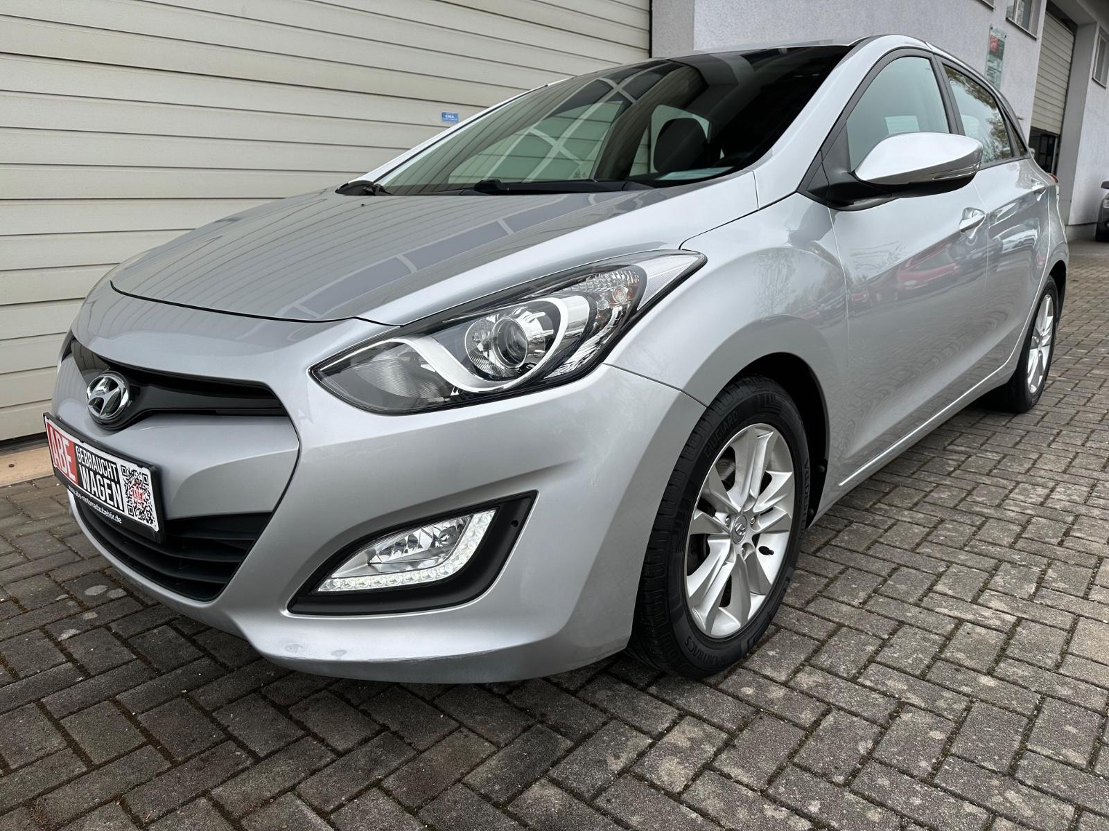 Hyundai i30 1.4 Intro Edition Winterpaket Klima PDC