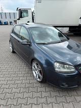 Volkswagen Golf 5 GTI - Volkswagen Golf aus 2004: GTI