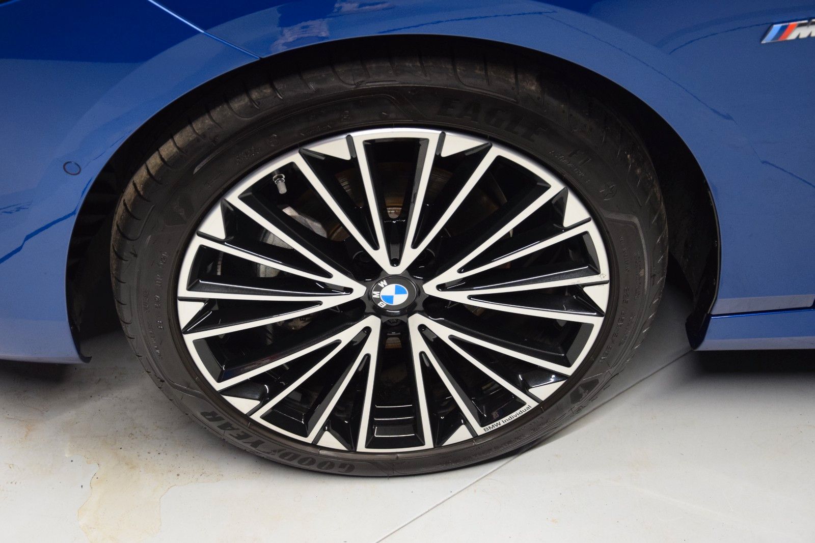 Fahrzeugabbildung BMW 218 i  Active Tourer M Sport Pano ACC Leder H&k
