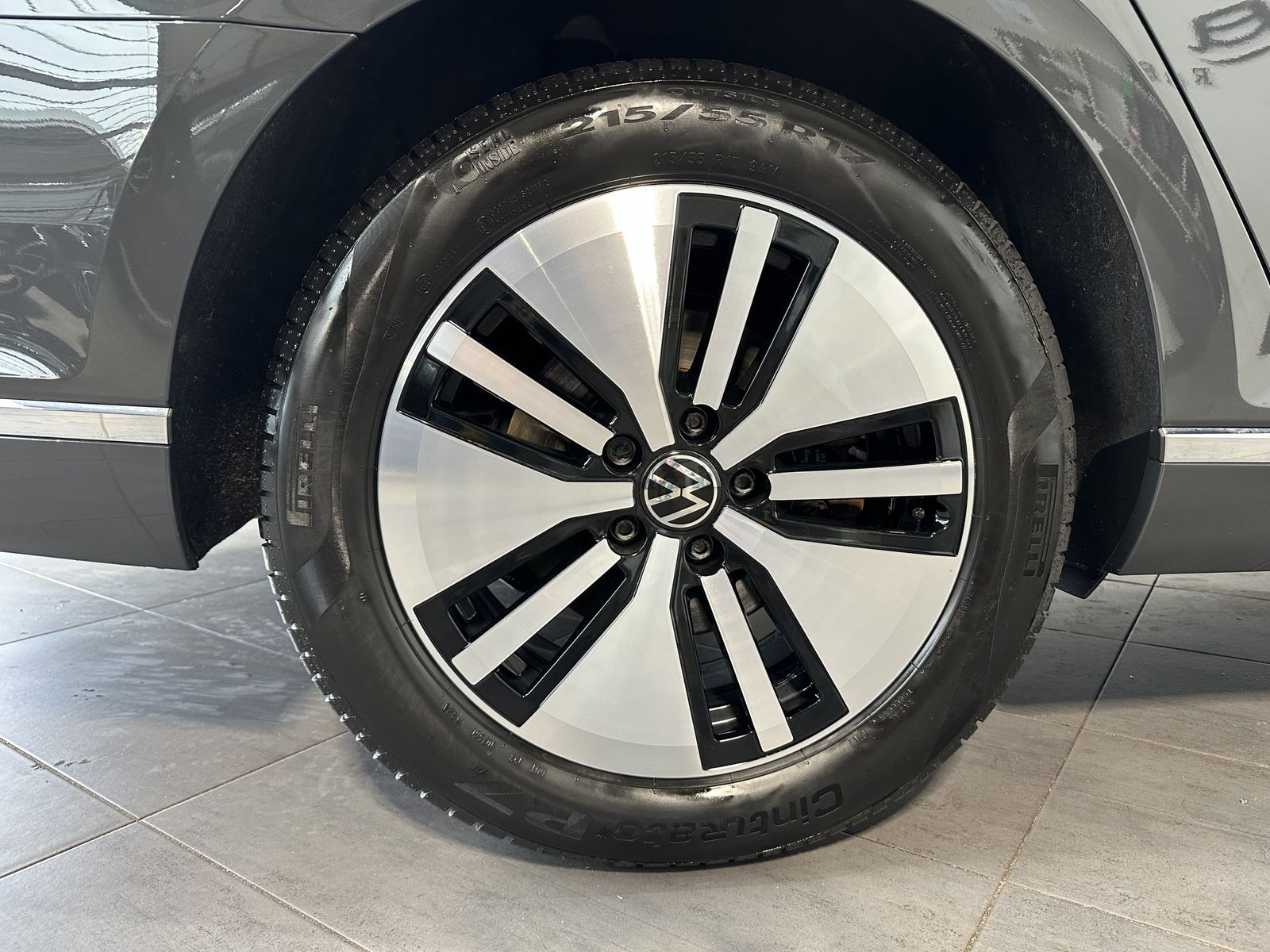 Fahrzeugabbildung Volkswagen Passat Variant 1.4 TSI DSG GTE NAV+LED+ACC+KAM