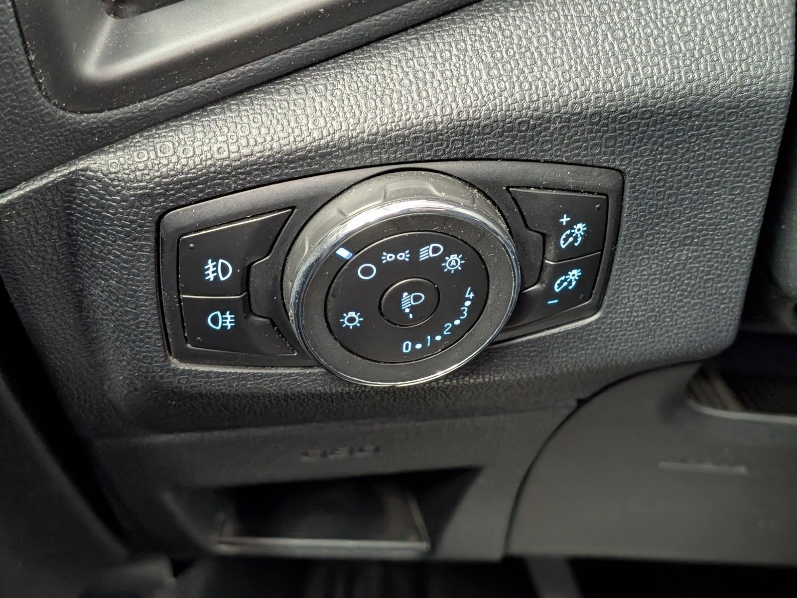 FORD EcoSport 1.0 EcoBoost Titanium Navi B&O – Bild 36